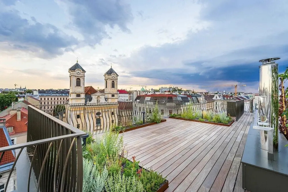Penthouse near the town hall Vienna
