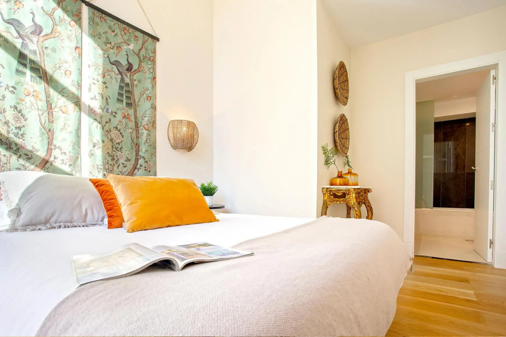 Exclusive 3BD apartment near  Cathedral. San Agustin VI