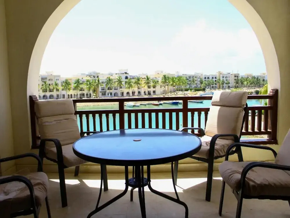 Elegant Marina View Escape
