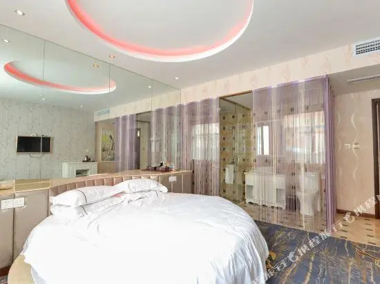 Yading Bay Hotel