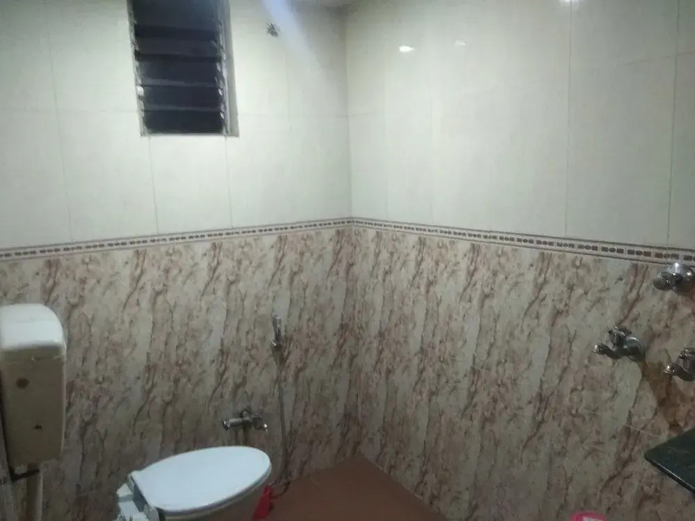JK Rooms 111 Hotel Shivala