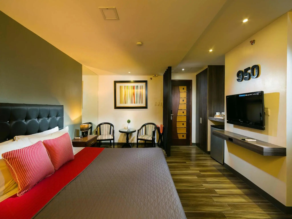 950 Condotel