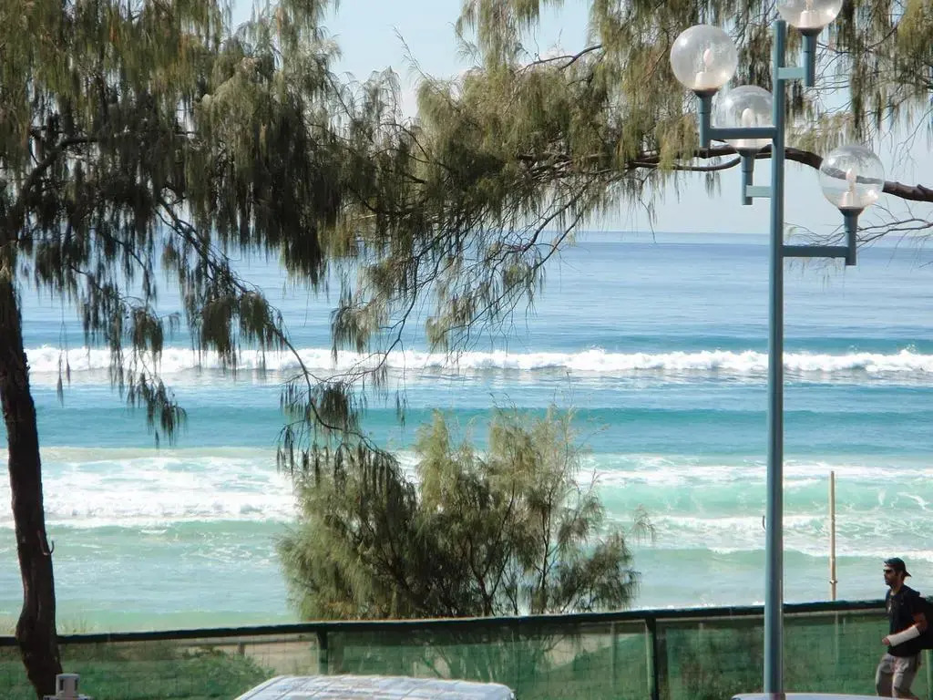 Grosvenor Beachfront Apartments Surfers Paradise