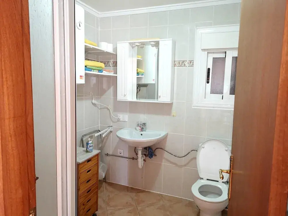 House With 2 Bedrooms in El Chaparral, With Wonderful sea View, Privat