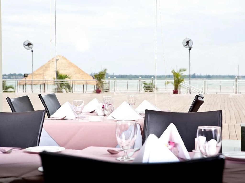 Hotel Cambodiana