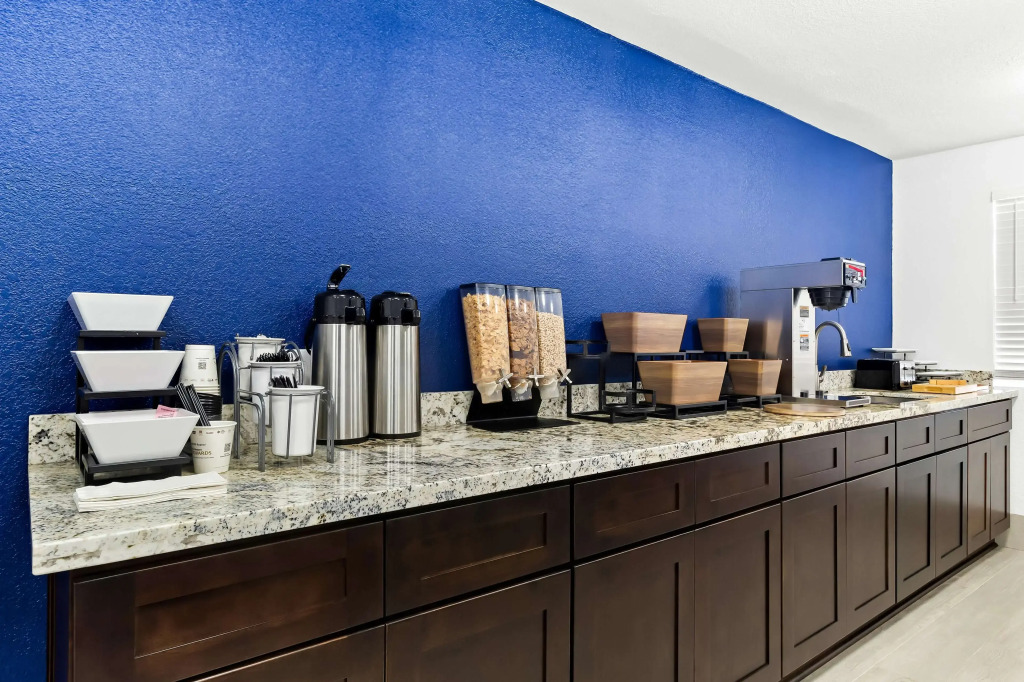 SureStay by Best Western Groves