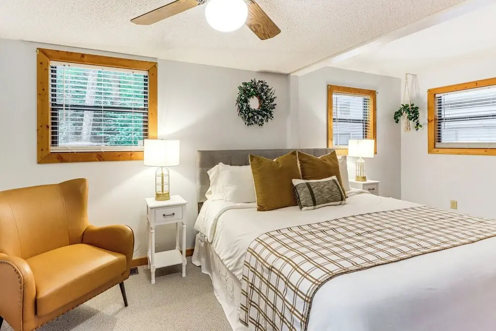 Cartecay River Retreat w/ Yard & Screened Porch!