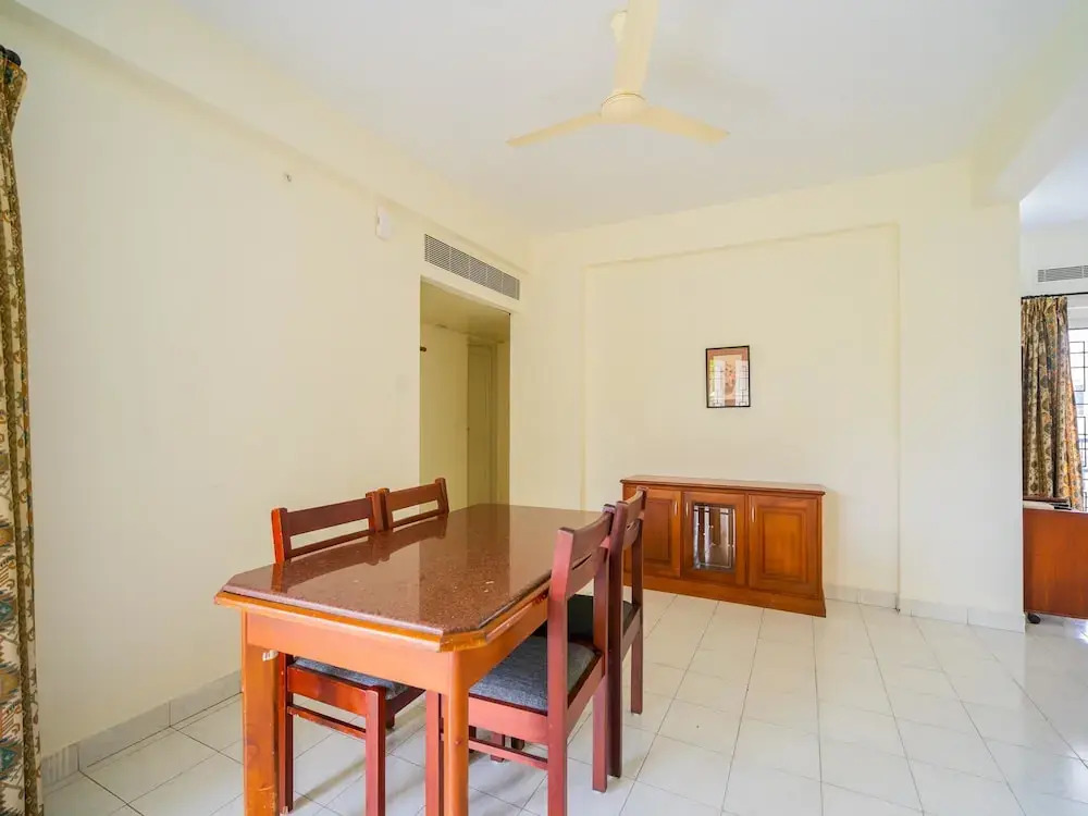 OYO 15459 Home Exotic 2BHK Vyttila