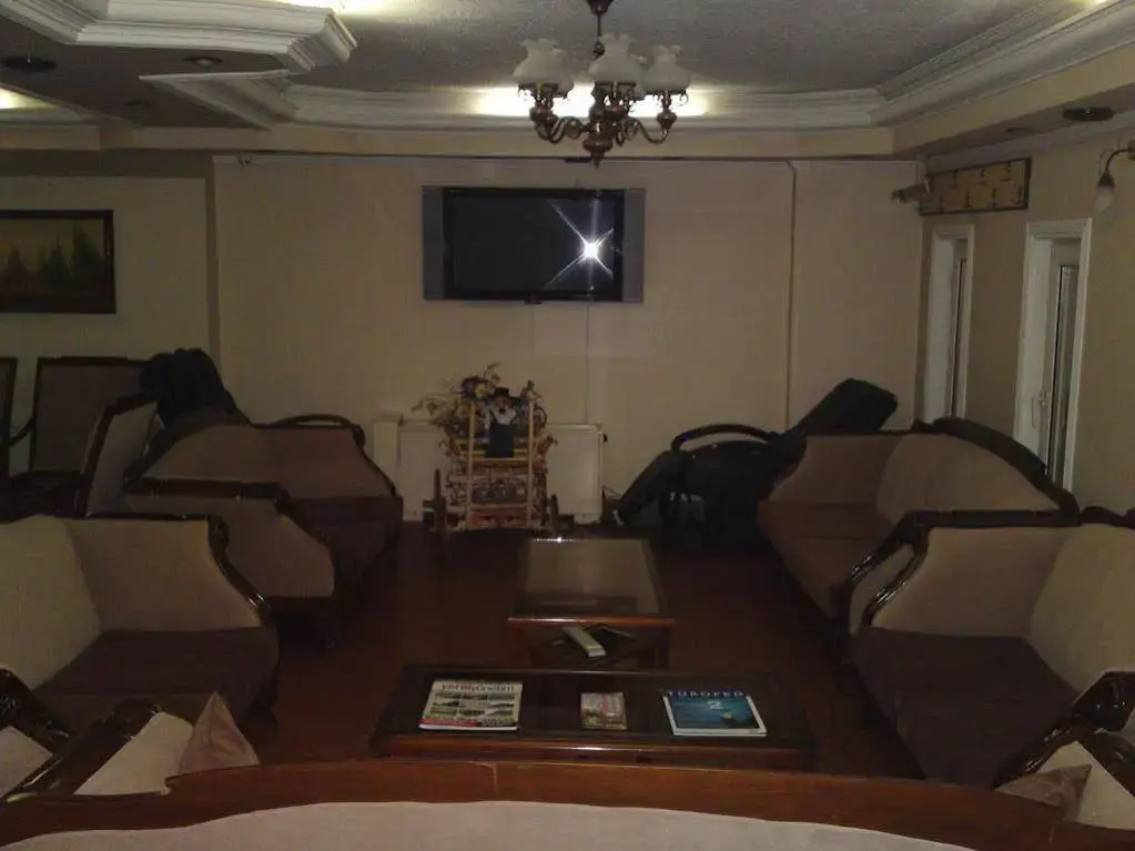 Oz Cakir Hotel