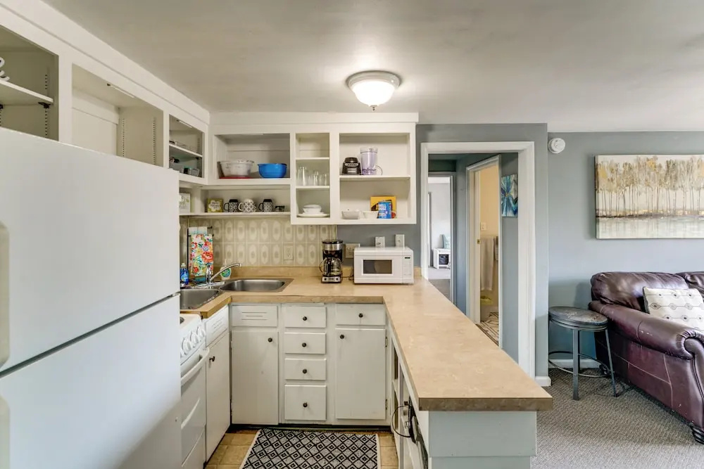 Explore Port Huron! Cozy Condo w/ Creek Views