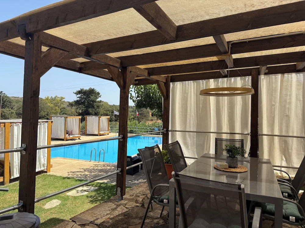 Elianthos Villas