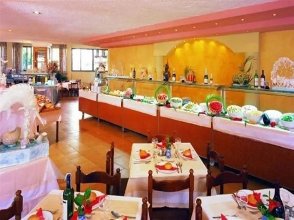 Hotel Evi