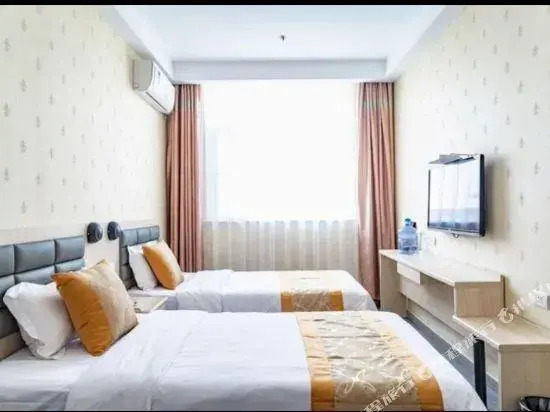 Super 8 Hotel (Kaifeng Millennium City Park Huanghe Street)