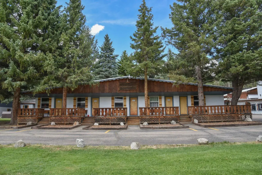 Alpine Lodge Red River