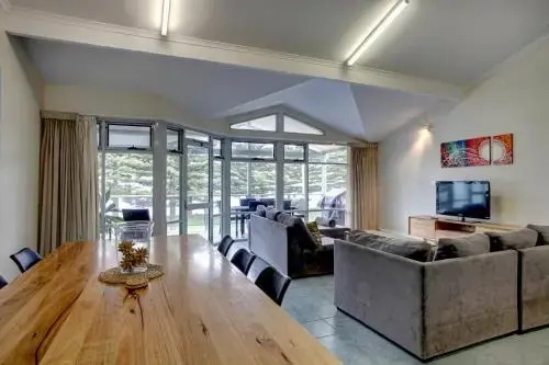 Port Lincoln Foreshore Apartments