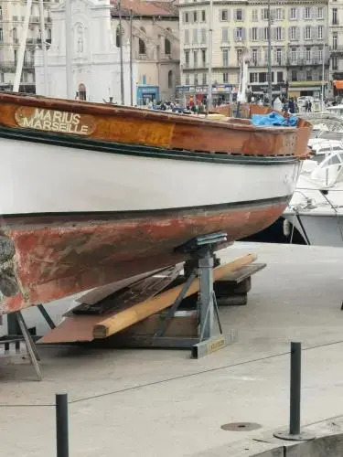 Les Mats Du Port