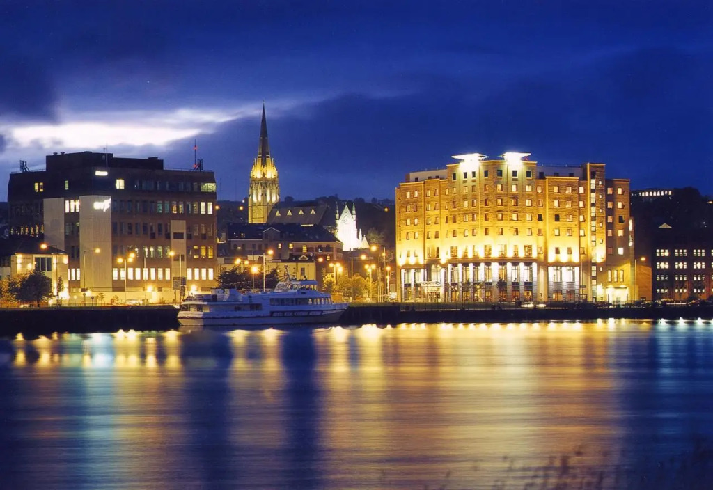 City Hotel