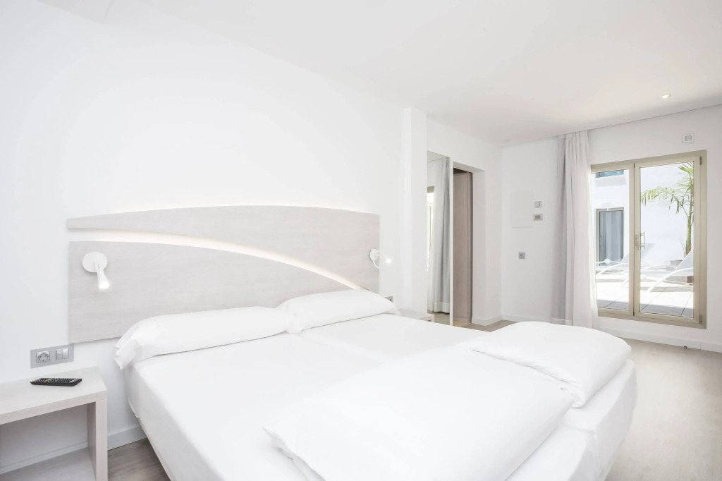 Llaut Boutique Hotel