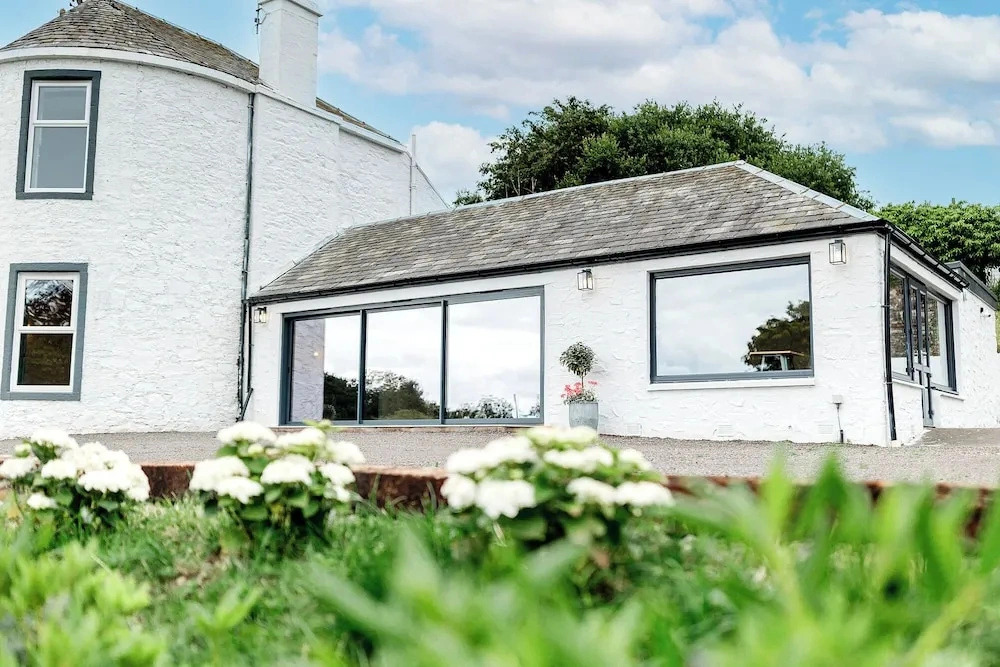 Torr House Hotel