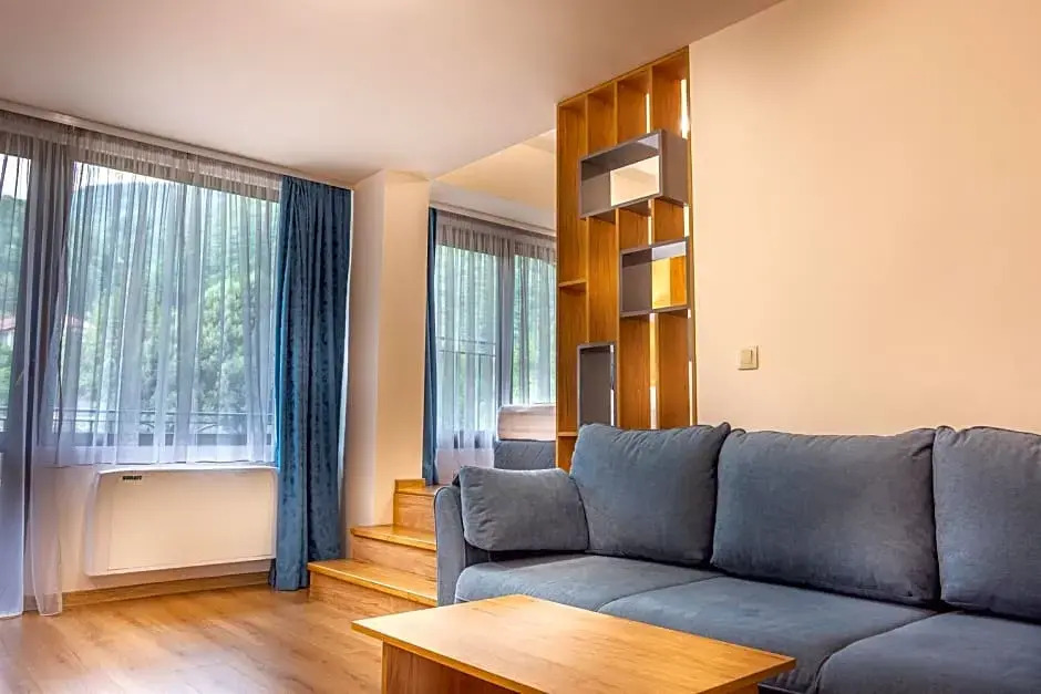 Eco Hotel Momata