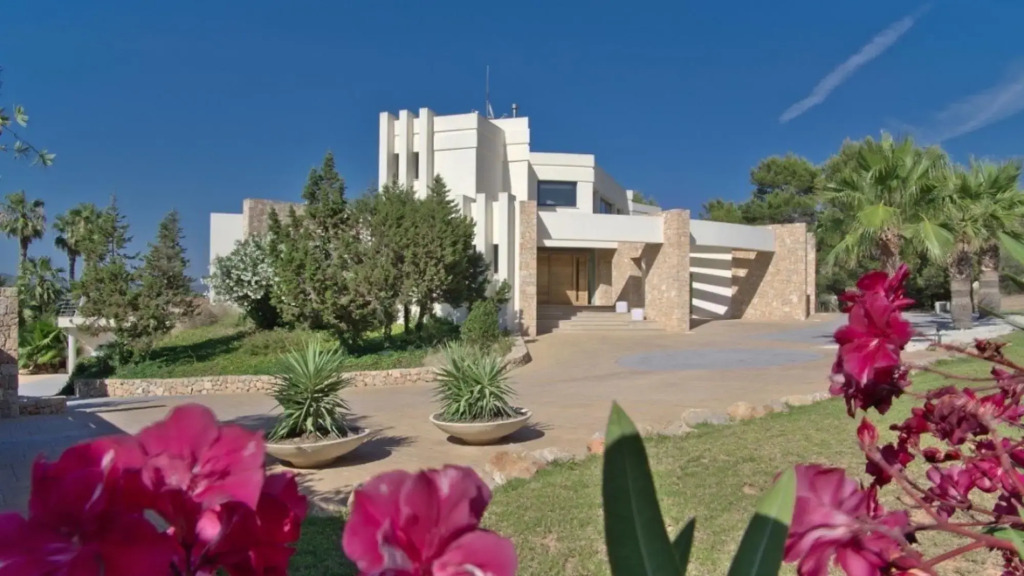 Villa Sunset Deluxe Live Luxury Lifestyle in Ibiza
