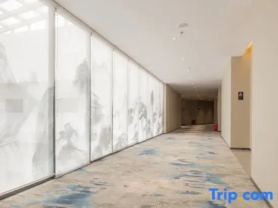 Rongyuan Windsor Mulsanne Hotel (Qingdao Academician Port Expo Branch)