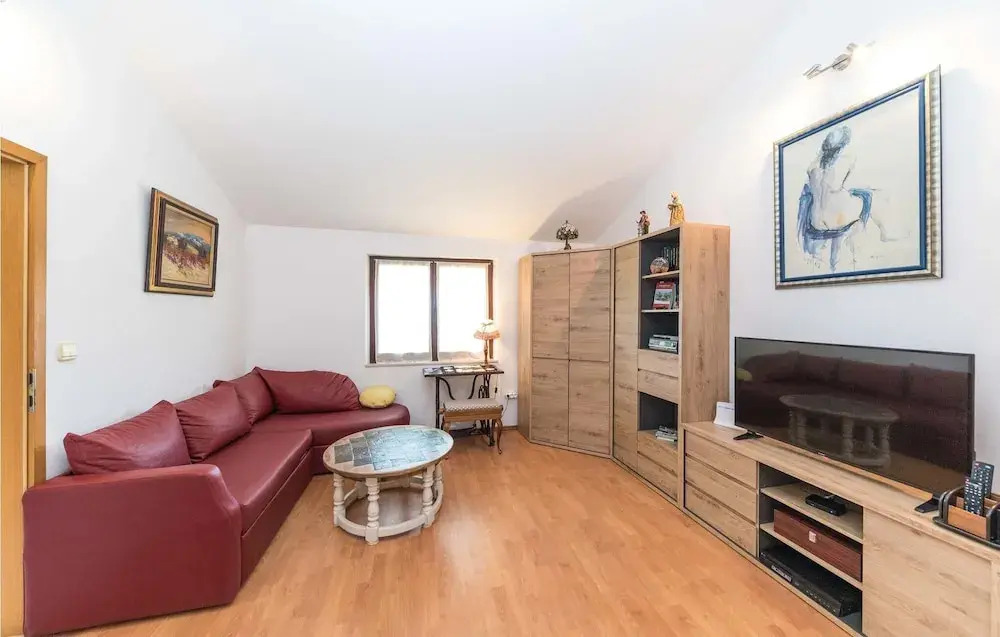 Amazing Apartment in Kastel Novi With 2 Bedrooms, Wifi and Outdoor Swimming Pool