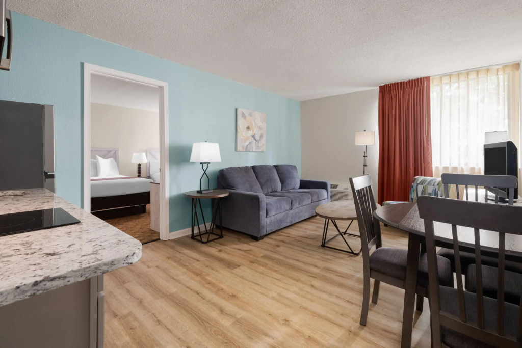 Village Inn Clemmons-Winston Salem, Trademark by Wyndham