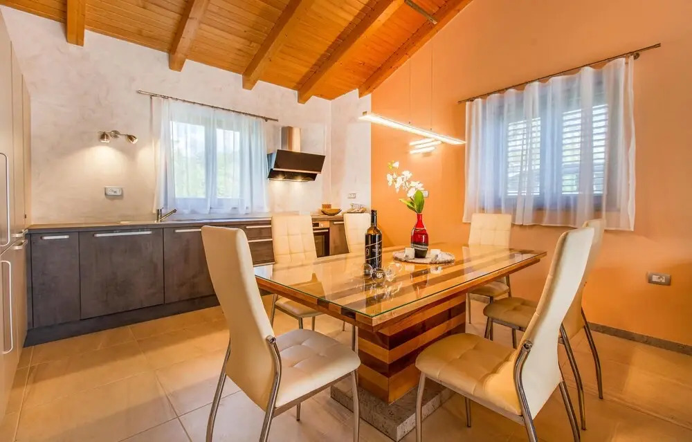 Beautiful Home in Divaca With Wifi and 3 Bedrooms