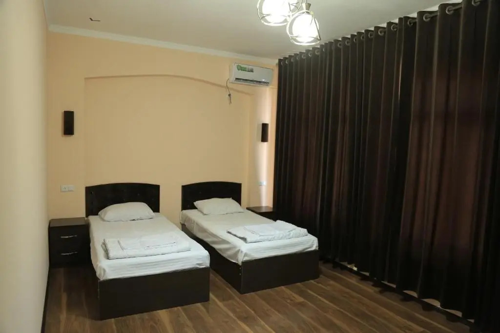 Buxoroyi Sharif Hotel