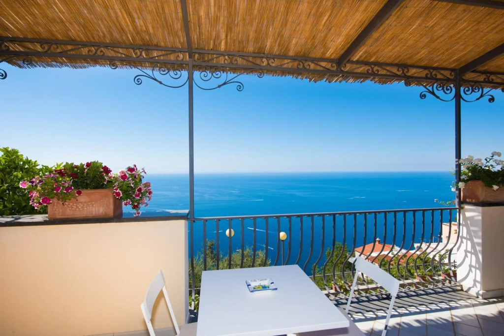 De Vivo Realty - Villa Savina Positano