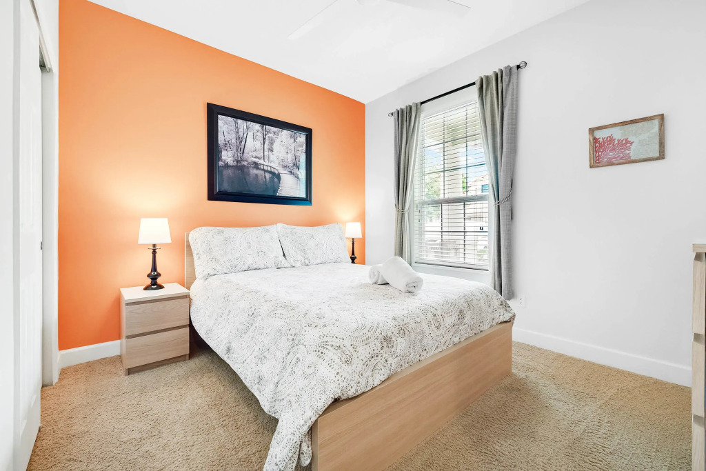 Affordable Disney - Townhome 3Bd 3Ba Sleeps 6 , Clermont, US