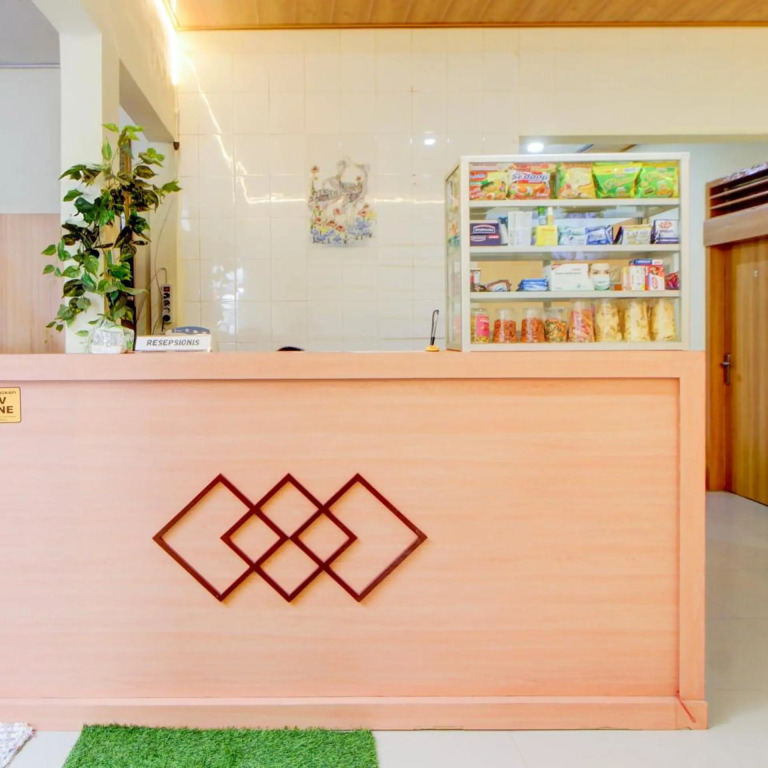 Hotel O Alun-Alun Purwokerto Near Gor Satria Purwokerto Formerly Guest House Blessing