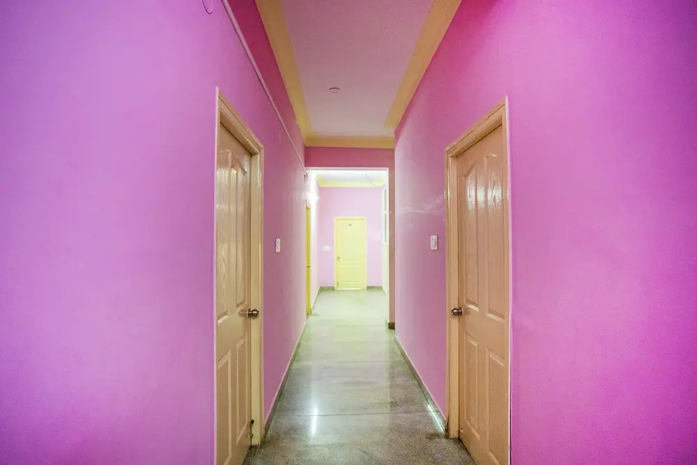 OYO 17136 Hotel Chinmayee Inn