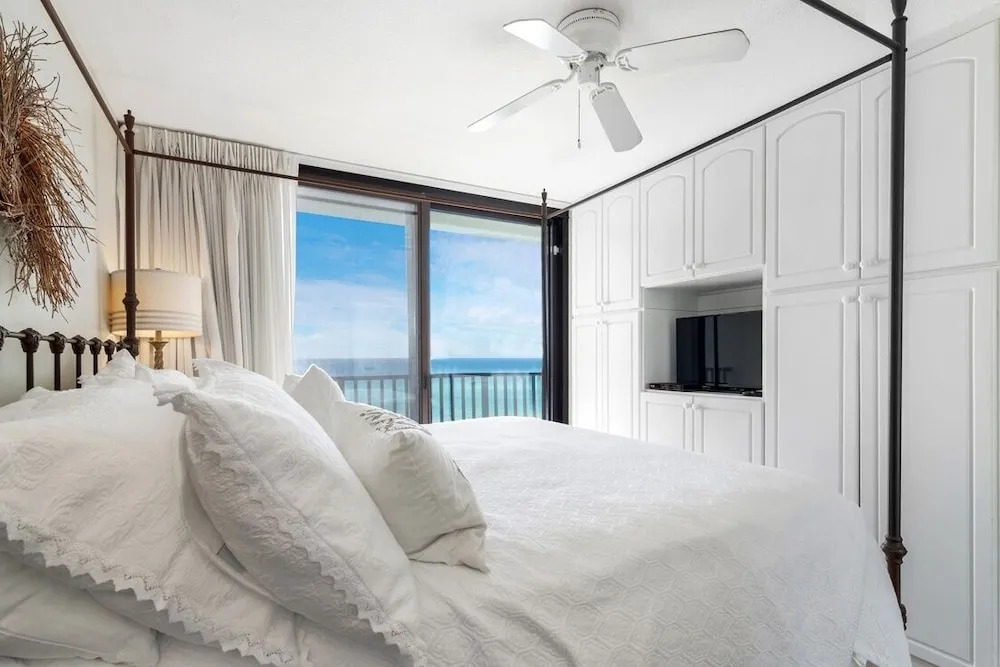 One Seagrove Place Unit 406 2 Bedroom Condo by Redawning