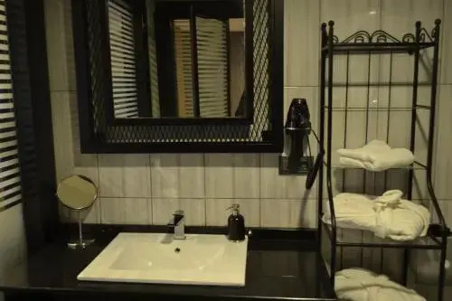 Gumus Palace Suites