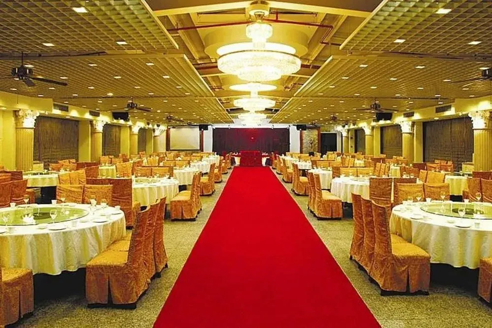 Crystal Island Club