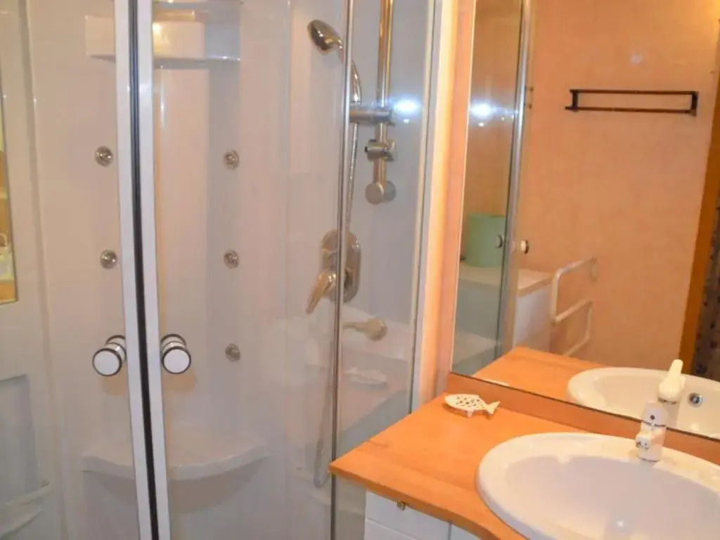 Appartement Les Menuires, 3 pièces, 8 personnes - FR-1-452-238