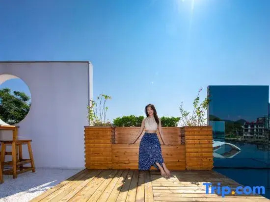 Just Life Inn (Zixing Dongjiang Lake Bailang Scenic Spot)