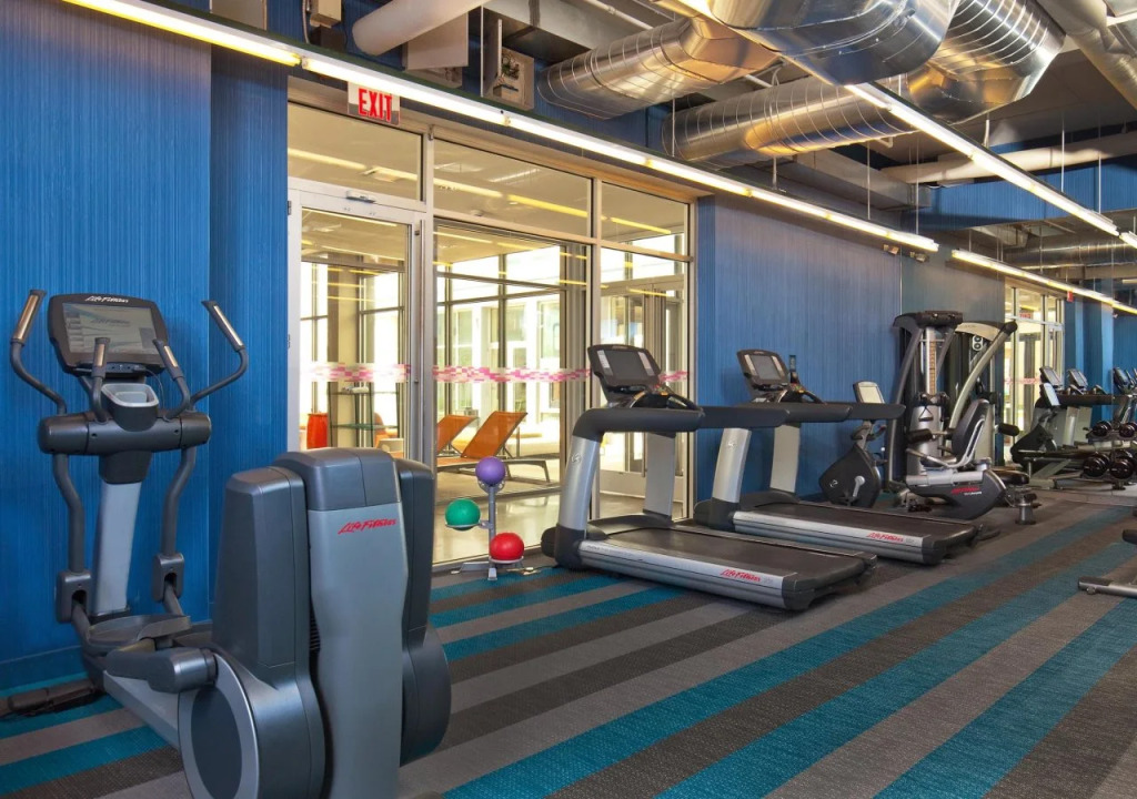 Aloft by Marriott Bolingbrook