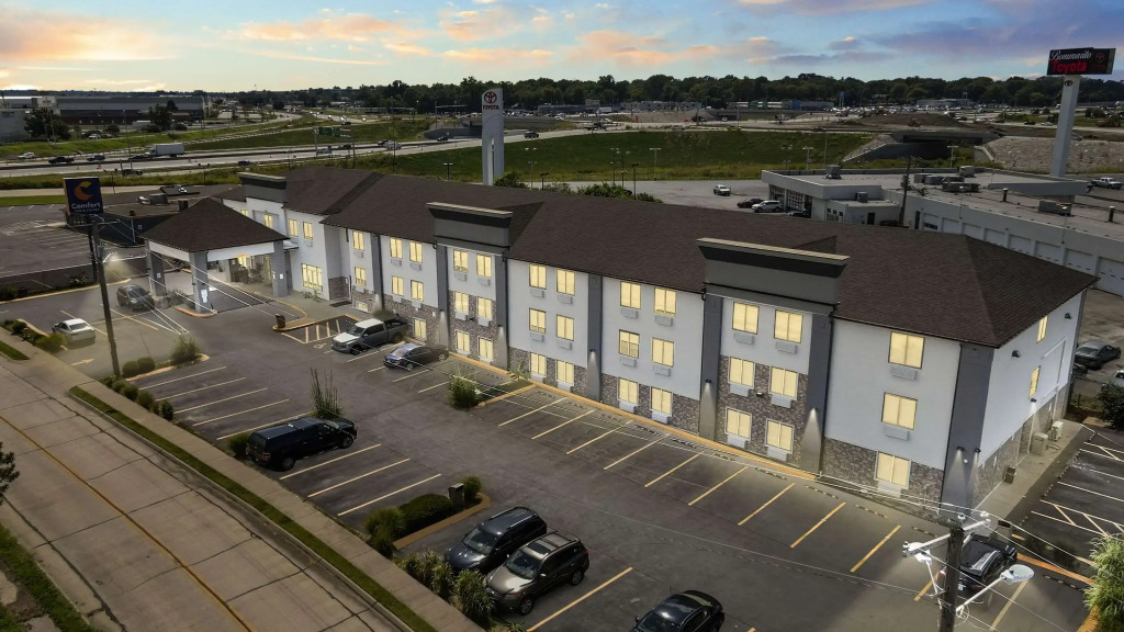 Comfort Inn & Suites Hazelwood - St Louis