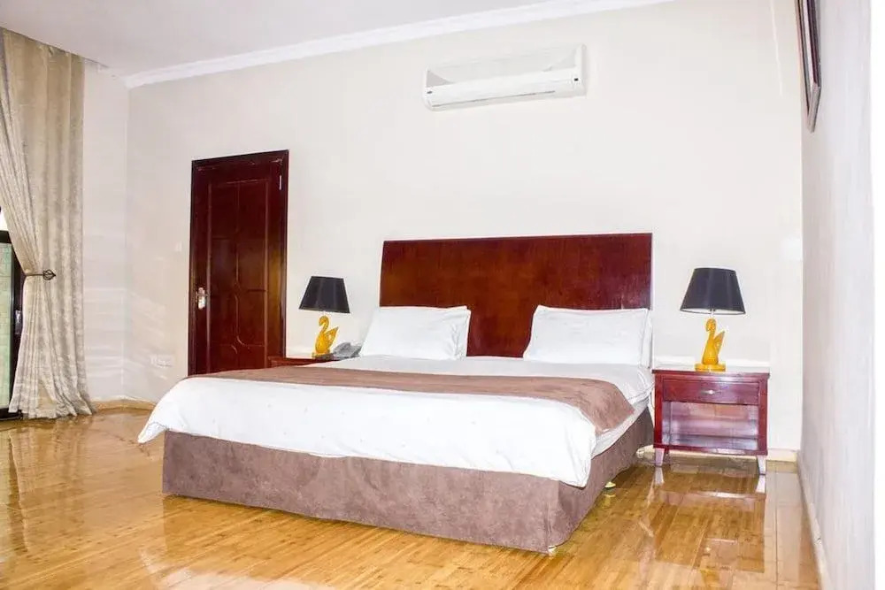 Icon Hotel