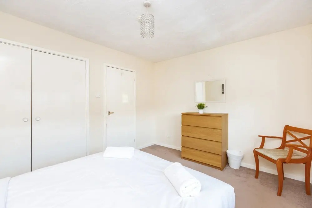 Clarence Suite - Cozy 1BR With Parking in Chatham