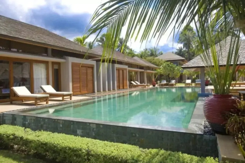 5 Bedroom Beachfront Villa - Chef Maid Nanny