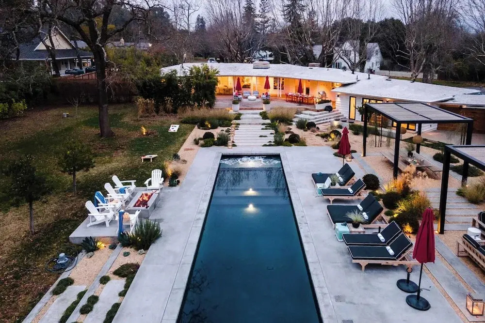 Marquee By Avantstay Modern Stylish Estate w/ Pool & Entertainers Courtyard