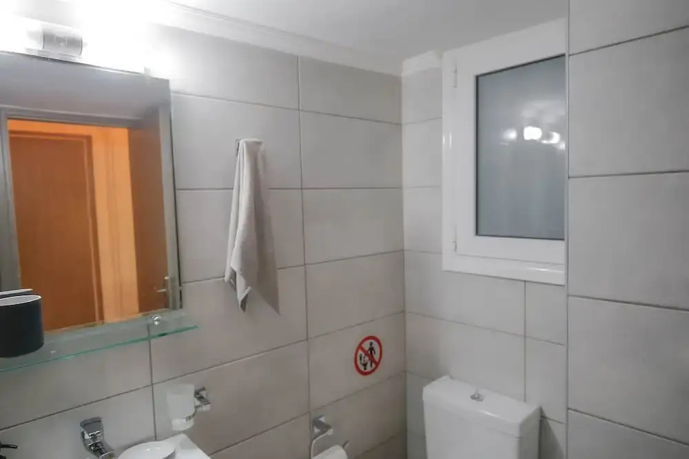 LIV - Cozy Urban Apartment in Pagrati
