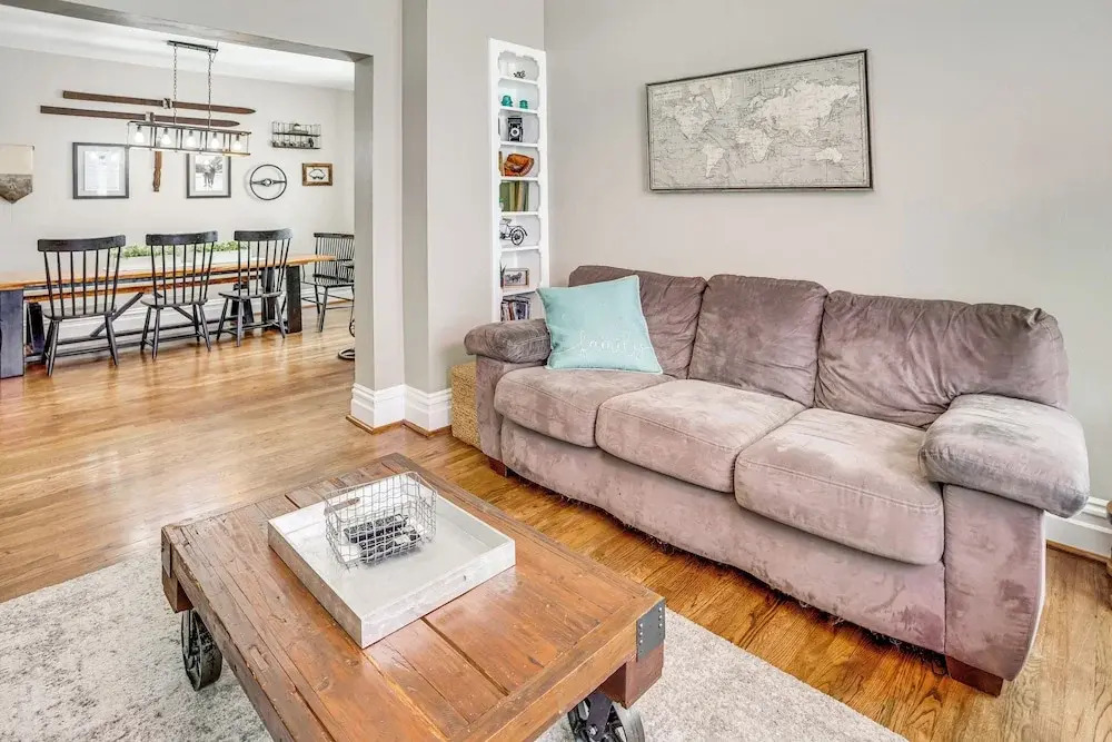 Charming Paris House ~ 1 1/2 Mi to Canyon!