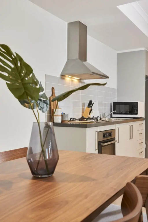 Sleek and Spacious Flat