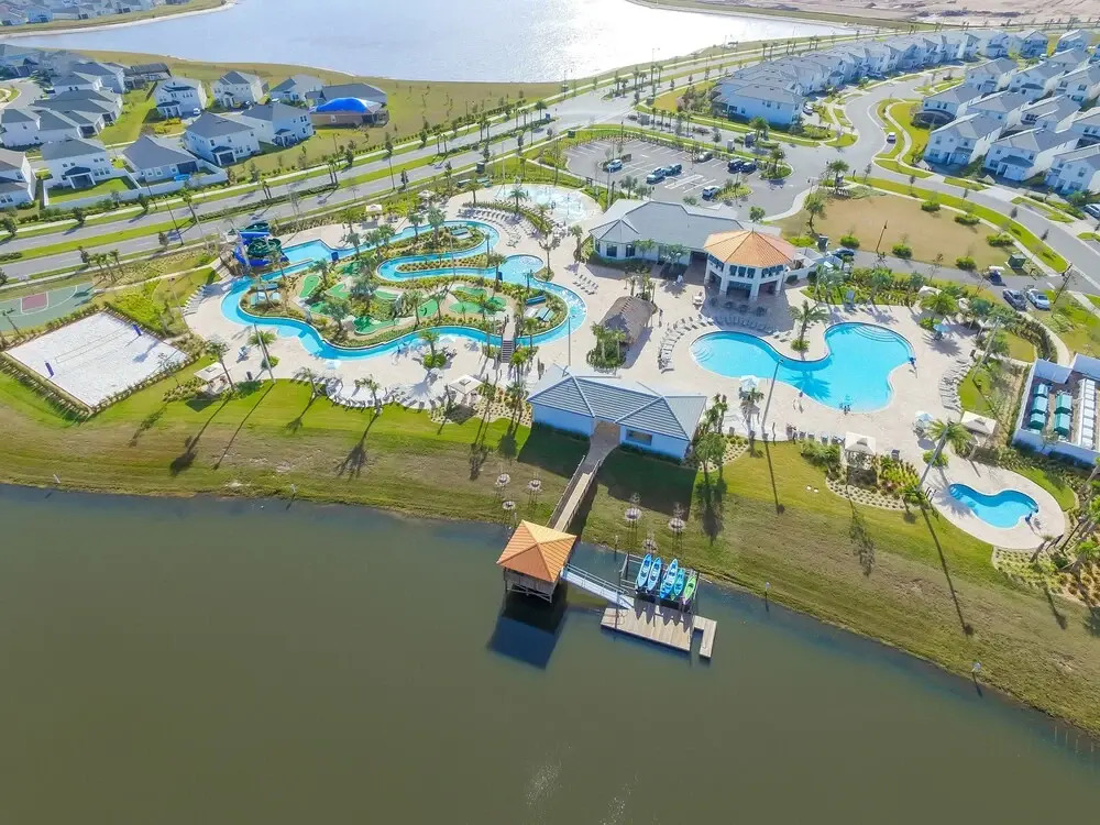 Storey Lake Resort Getaway! Free Water Park!