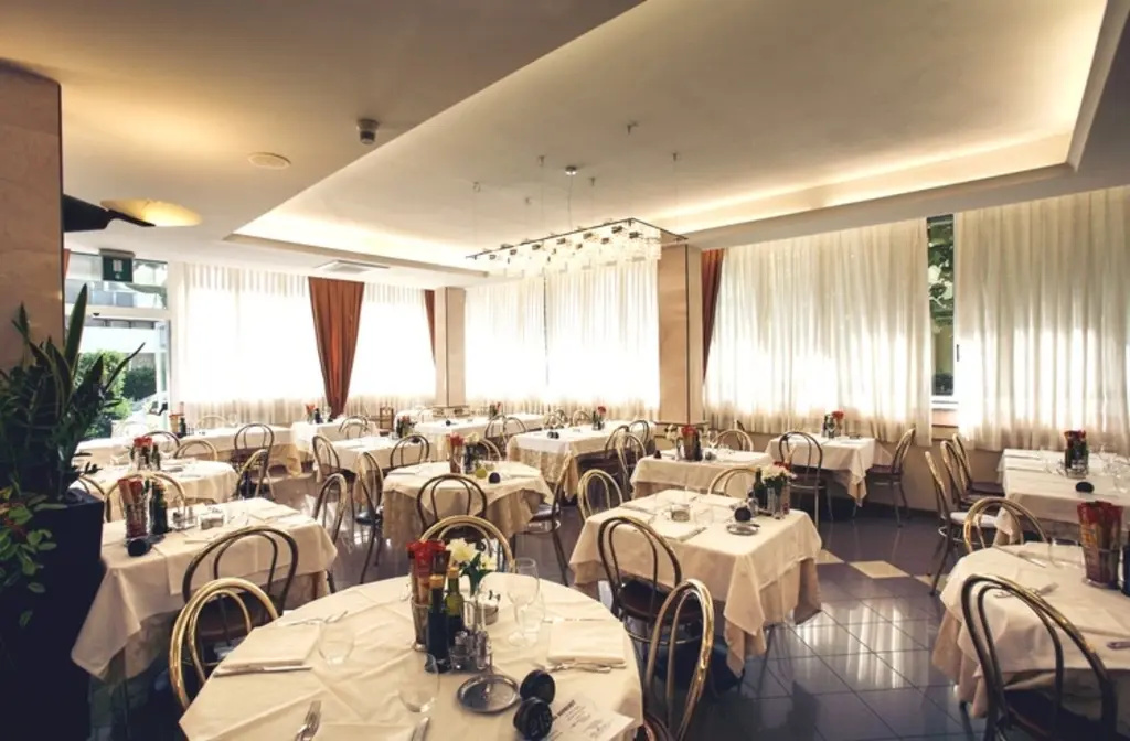 Hotel de Paris